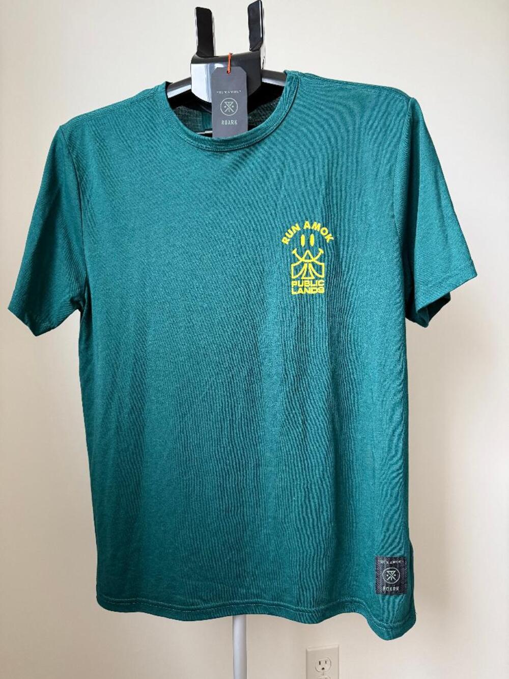 ROARK PUBLIC LANDS RUN AMOK TEE SHIRT GREEN  SIZE medium